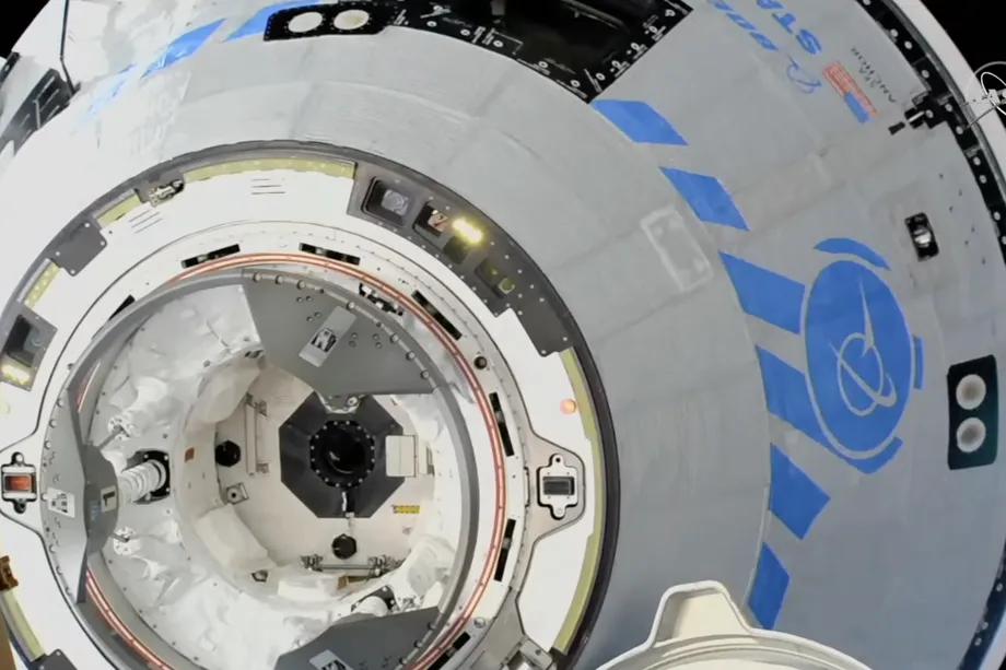 波音 CST-100 Starliner 载人飞船