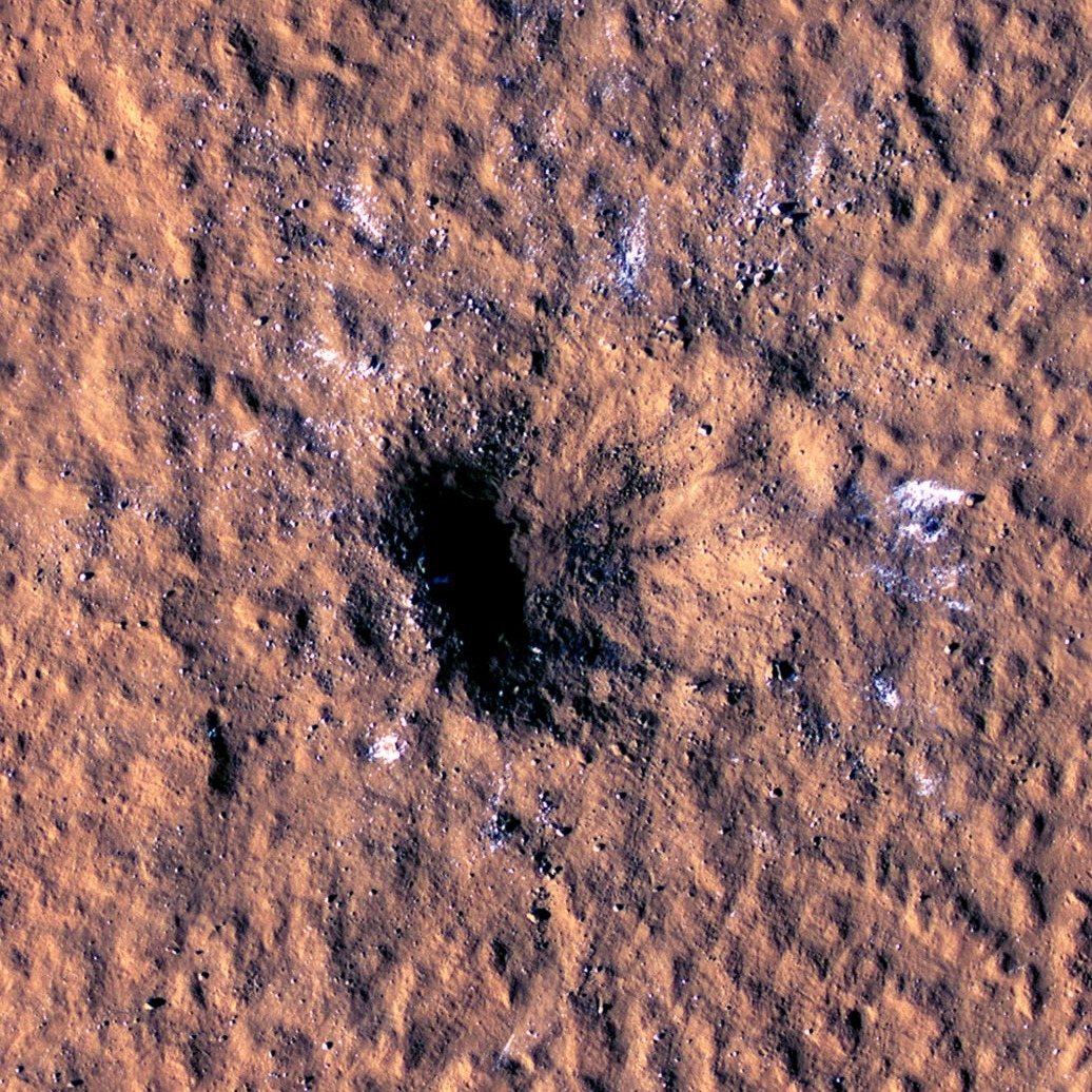 火星勘测轨道飞行器（ MRO ）拍摄的新陨石坑照片